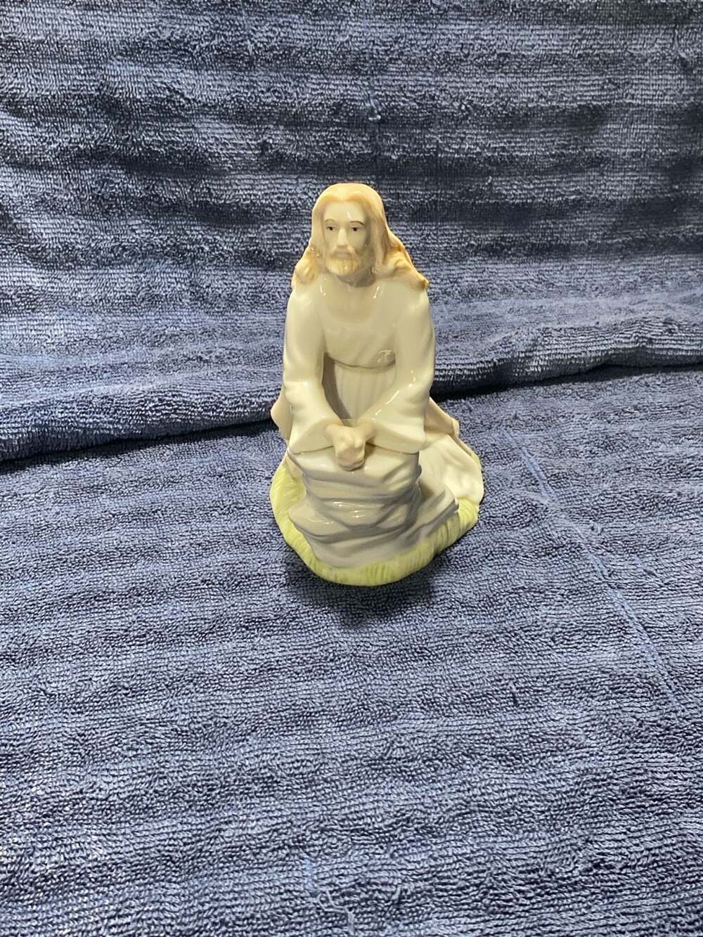 Vintage Porcelain Jesus Kneeling in Prayer Gethsemane Figurine